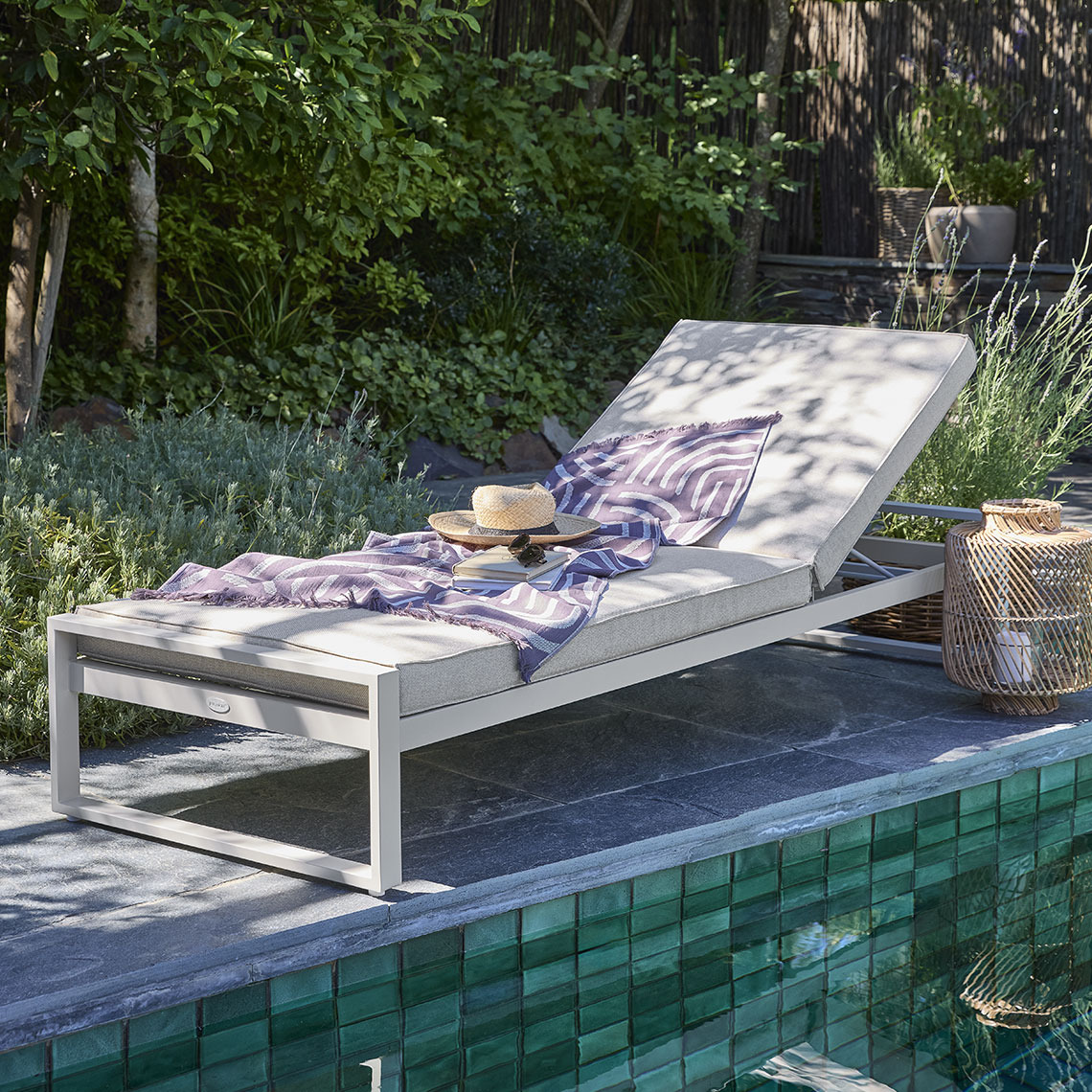 Шезлонг VONGE Бързосъхнещ шезлонг