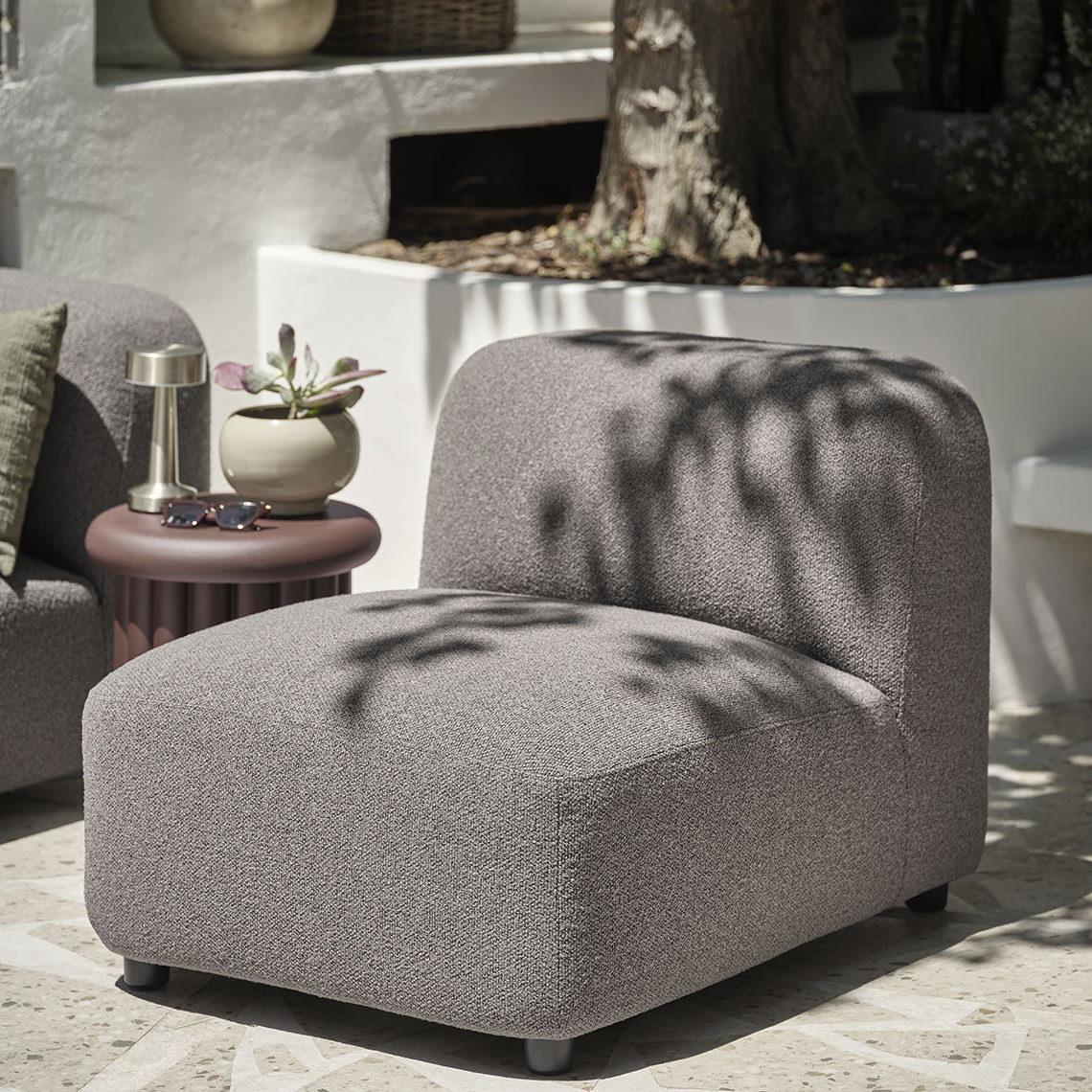 Градински модул в двор